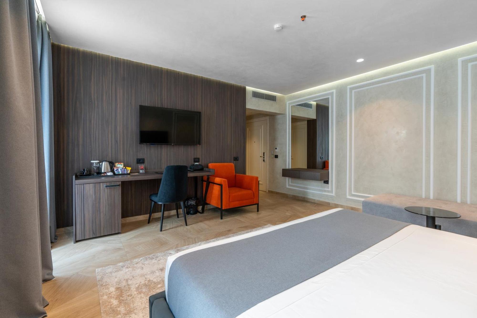 Hotel Plaza Berat Eksteriør bilde