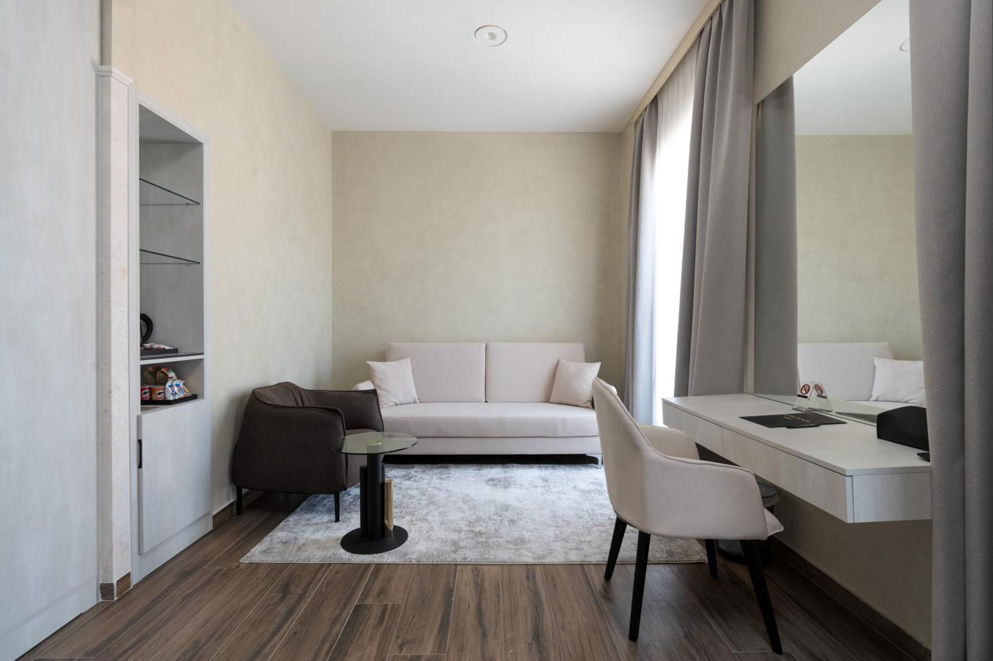 Hotel Plaza Berat Eksteriør bilde