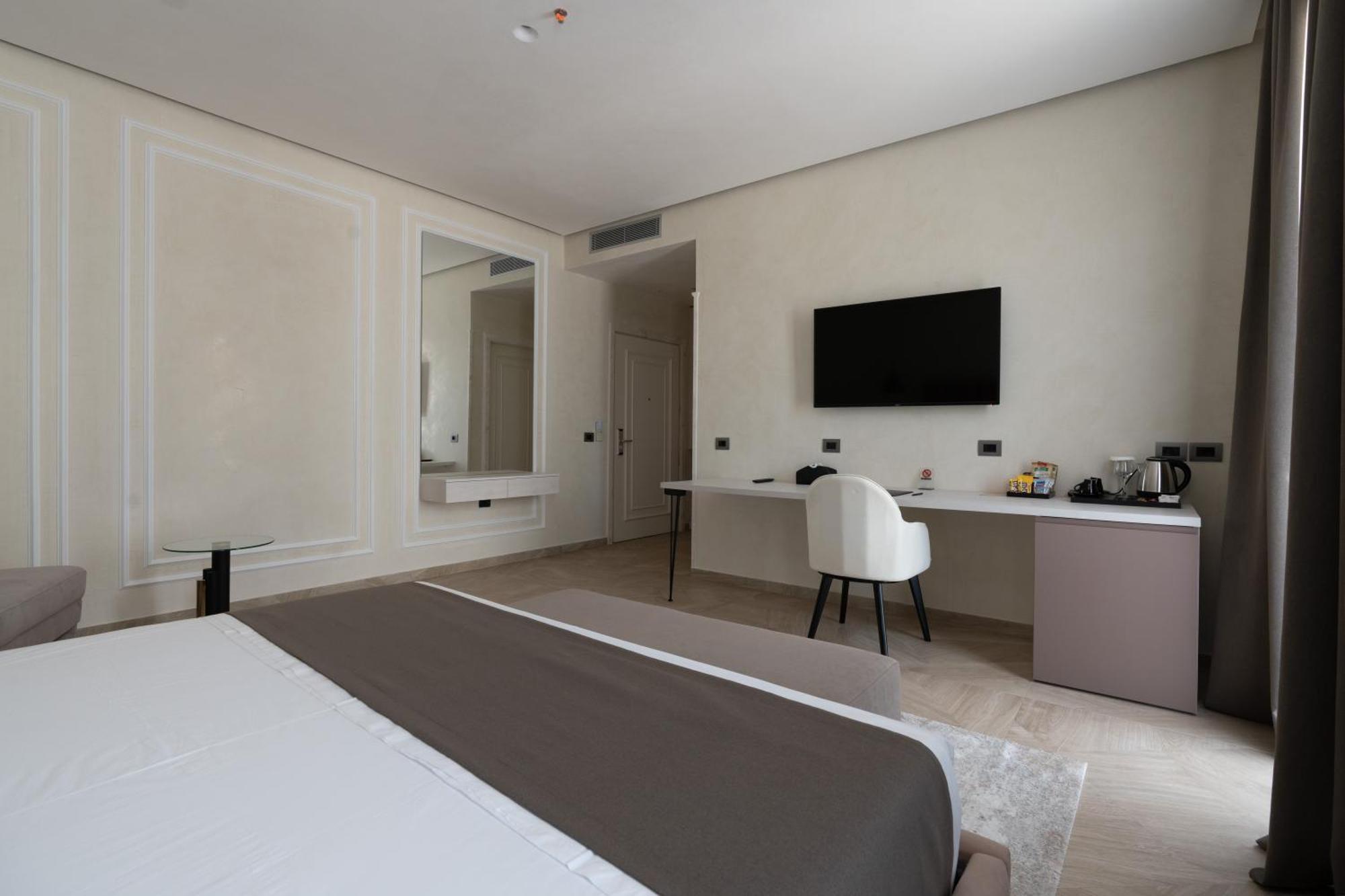 Hotel Plaza Berat Eksteriør bilde